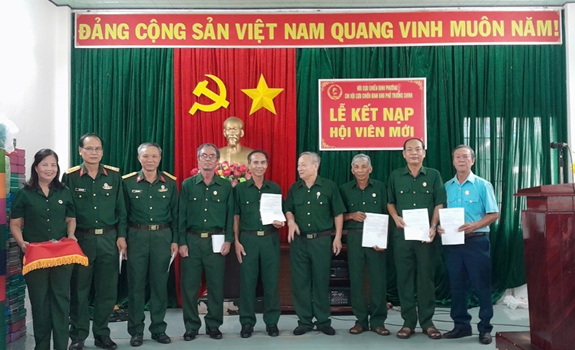 CHI HỘI CCB KHU PHỐ TRƯỜNG CHINH, PHƯỜNG TUY HÒA LÀM TỐT CÔNG TÁC PHÁT TRIỂN HỘI VIÊN GẮN VỚI XÂY DỰNG CHI HỘI VỮNG MẠNH TOÀN DIỆN